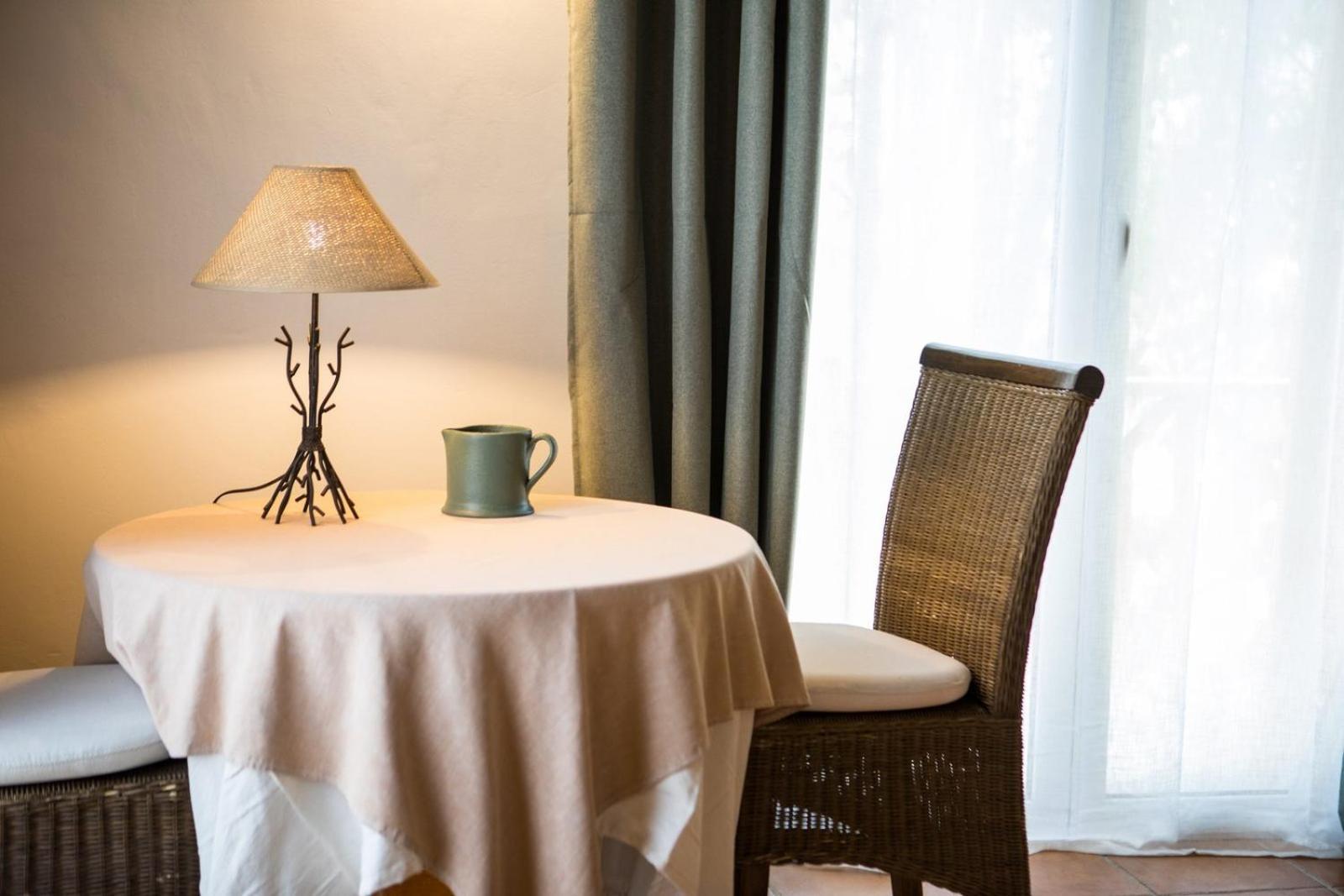 In Provence Hotel - Experience Atypique Venelles Exterior photo