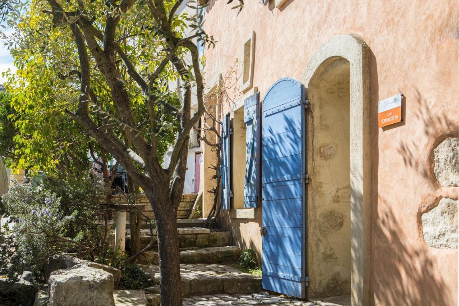 In Provence Hotel - Experience Atypique Venelles Exterior photo