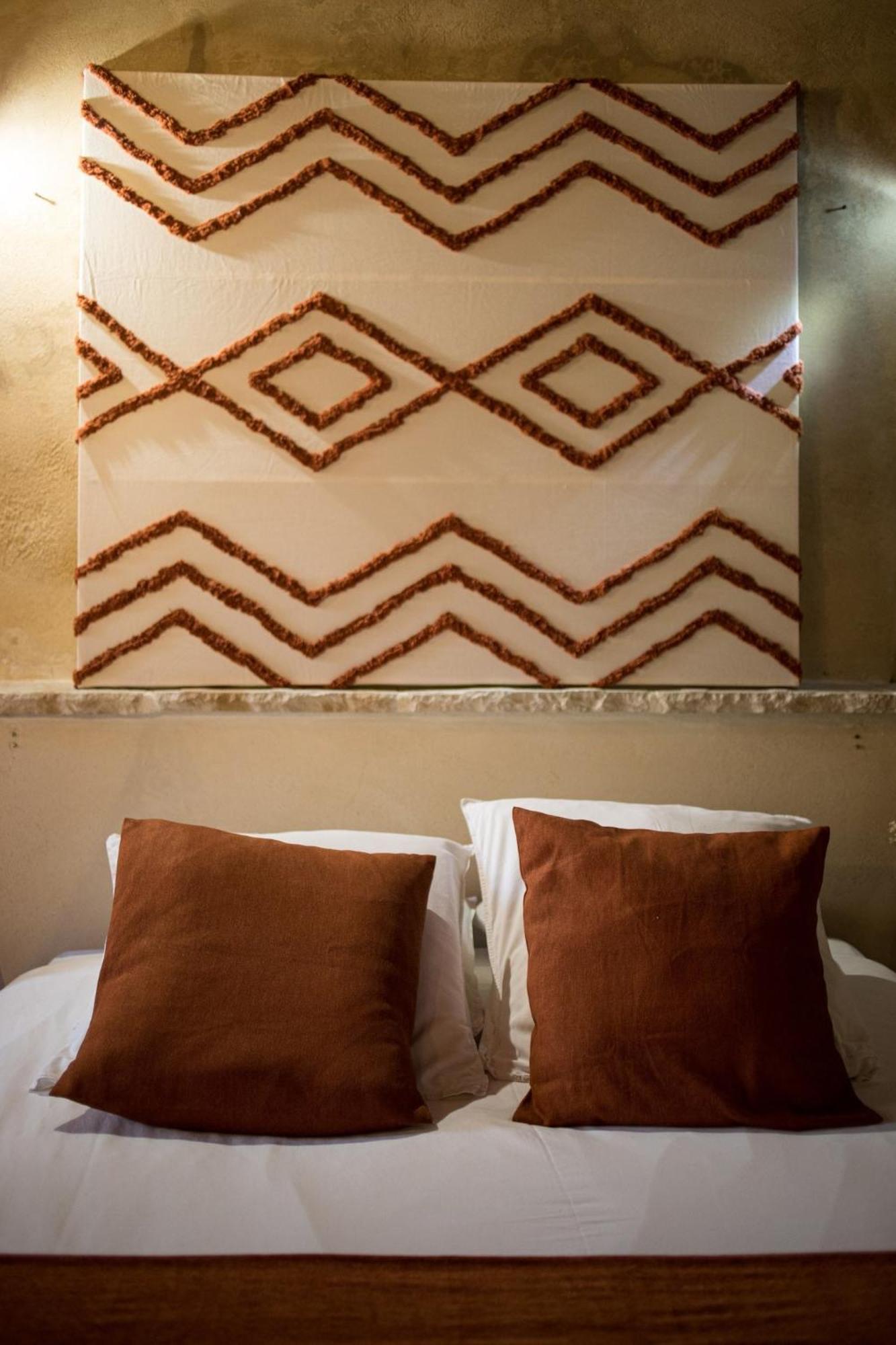 In Provence Hotel - Experience Atypique Venelles Exterior photo